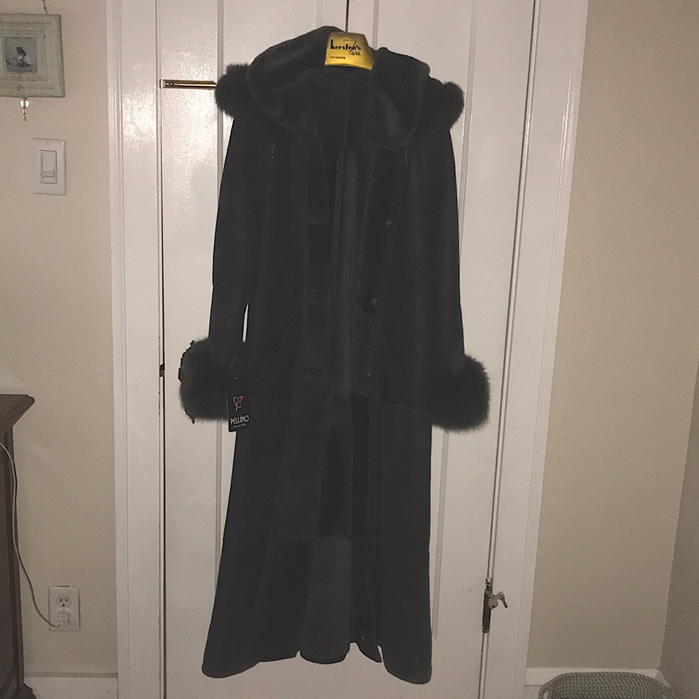 Pellino Collection Dark gray shearling coat
